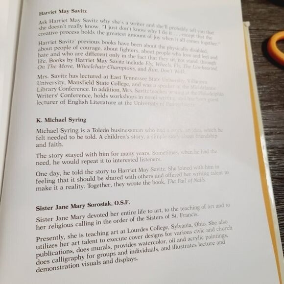 Vintage 80s The Pail of Nails by Harriet May Savitz K. Michael Syring Religious - Picture 9 of 9